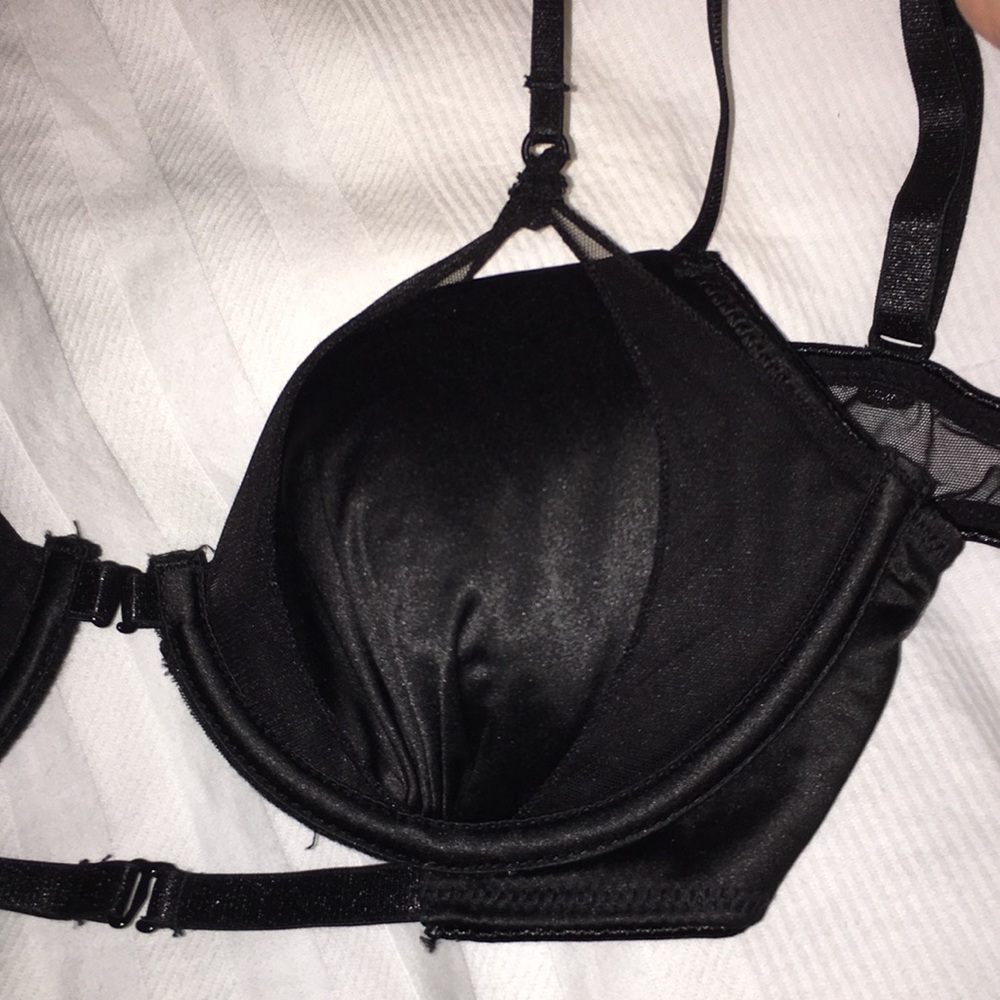 Free With Purchase Fashion Nova Bra - Picture 3 of 4